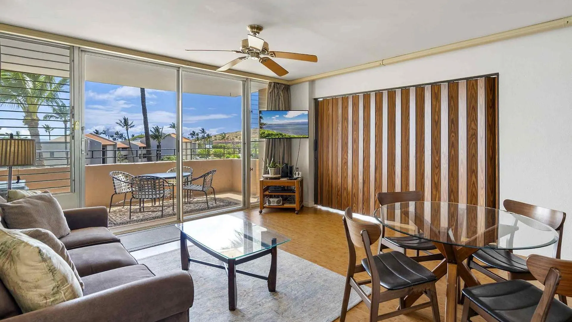 Island Sands 500, Breathtaking Ocean Views, Spacious Lanais, Renovated, Split Ac Wailuku